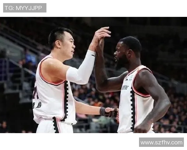 韩德君：从青涩少年到篮球巨星的辉煌历程与传奇故事