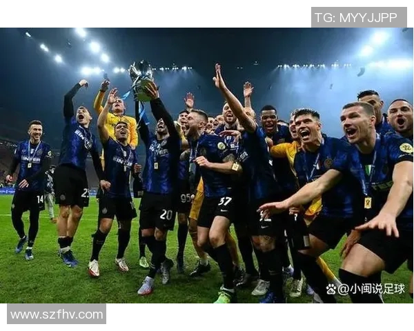 国米与罗马全场激战回顾球迷热情高涨精彩瞬间不容错过 国米与罗马全场激战回顾球迷热情高涨精彩瞬间不容错过